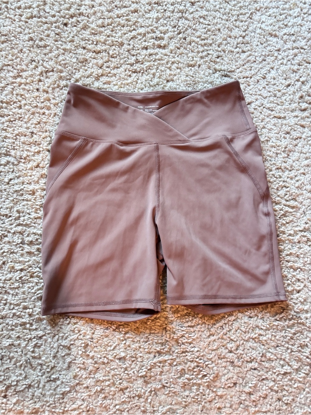 Tilly’s high rise women’s biker shorts in Taupe size M